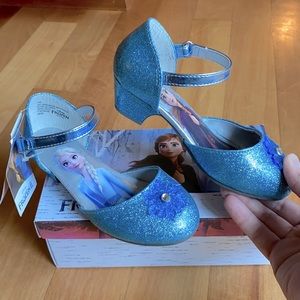 Brand New! Frozen 2 dress shoes 🎄